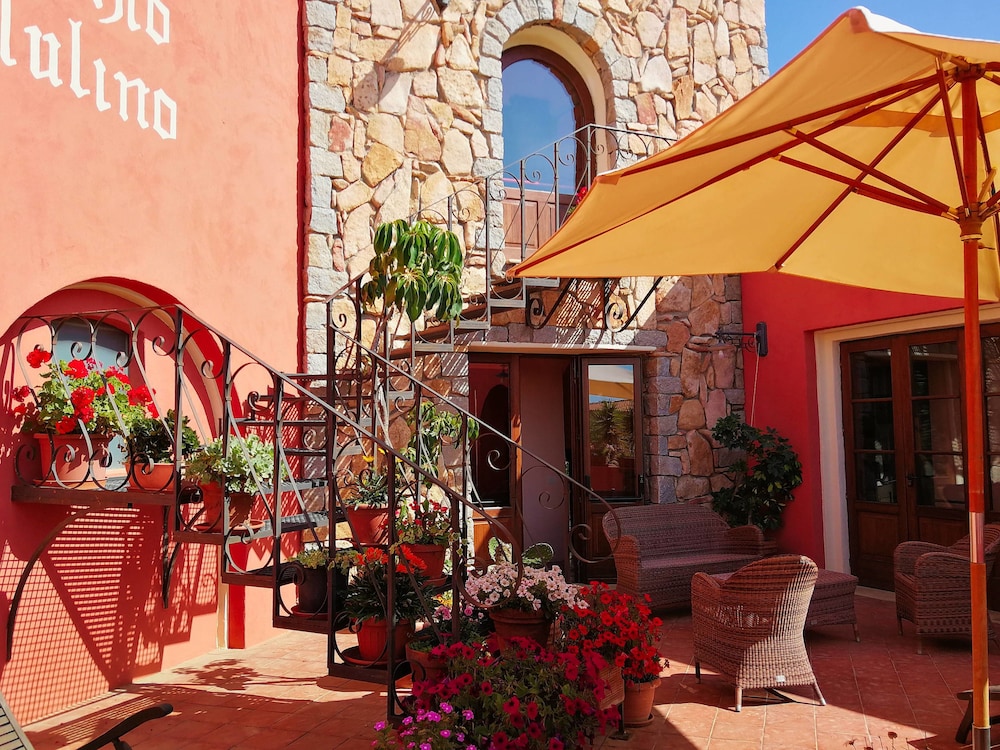 

Napoli - Arbatax - Hotel Il Vecchio Mulino
