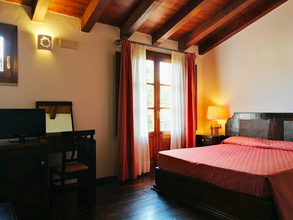 

Bari - Arbatax - Hotel Il Vecchio Mulino