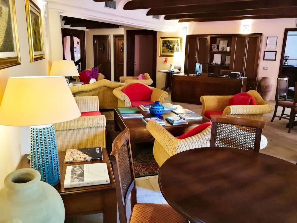

Ancona - Arbatax - Hotel Il Vecchio Mulino