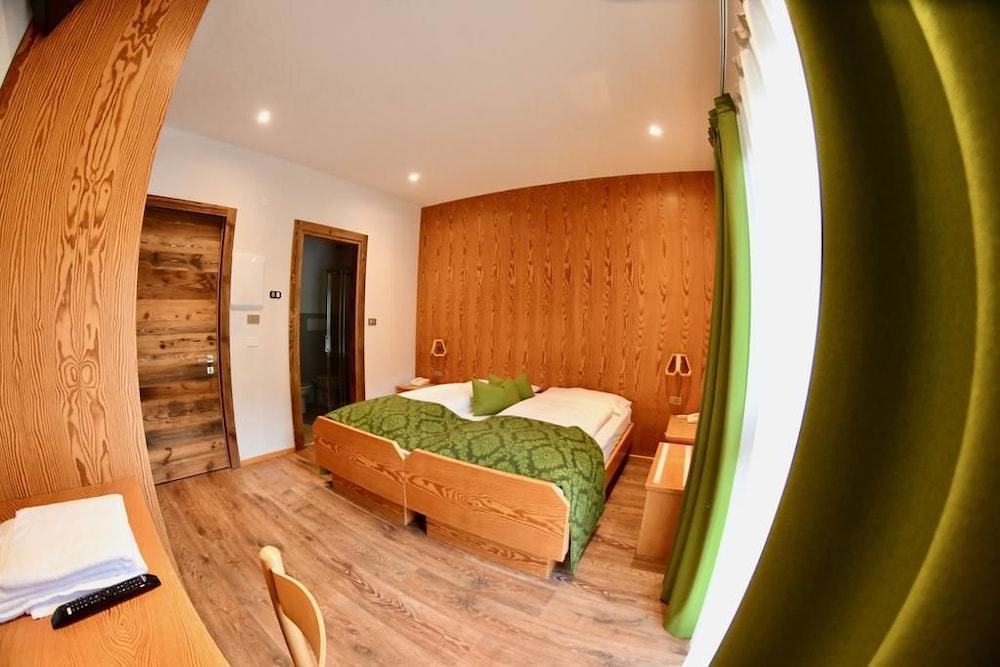 

Milano - Levico Terme - Hotel Alpenrose Wellness
