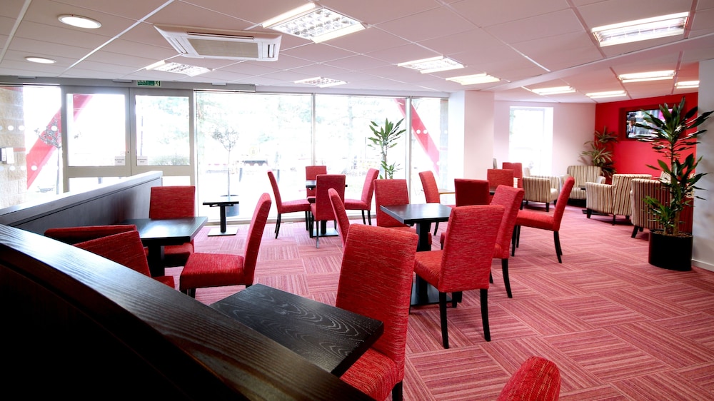

Napoli - Stansted - Ramada By Wyndham London Stansted Airport