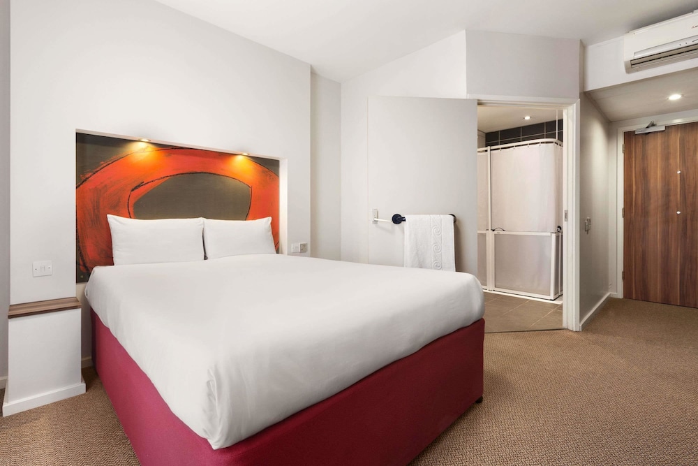 

Milano - Takeley - Ramada By Wyndham London Stansted Airport