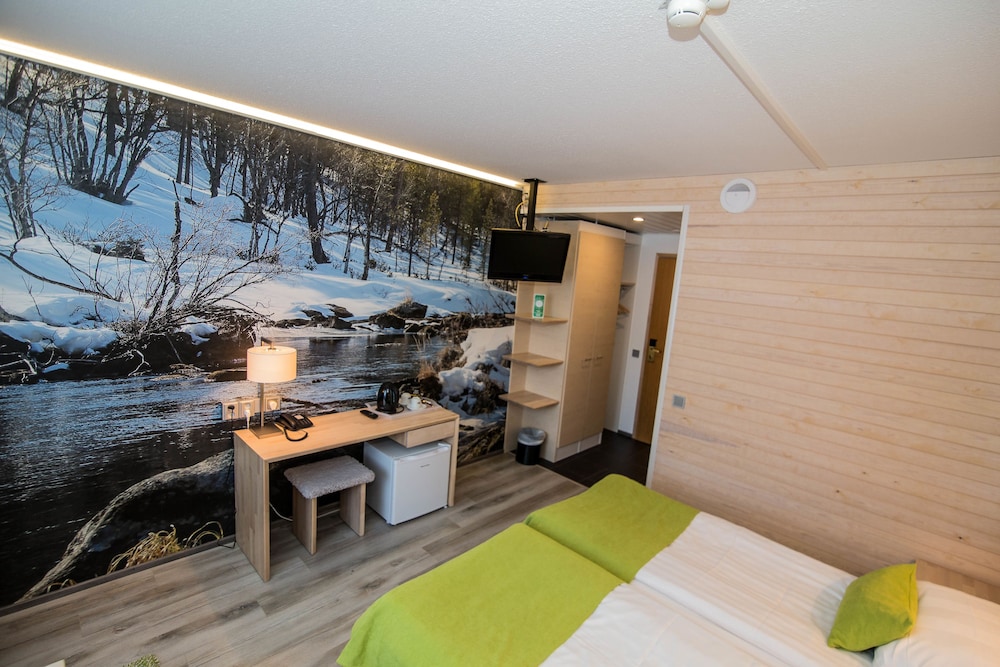 

Lamezia Terme - Ivalo - Hotel Ivalo