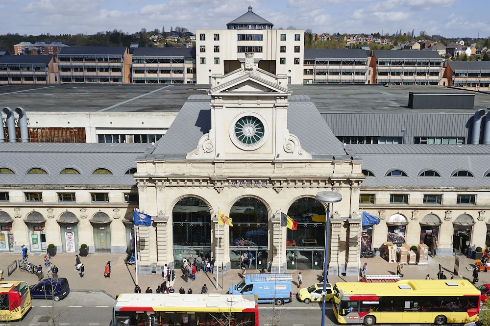 

Napoli - Namur - Grand Hôtel de Flandre