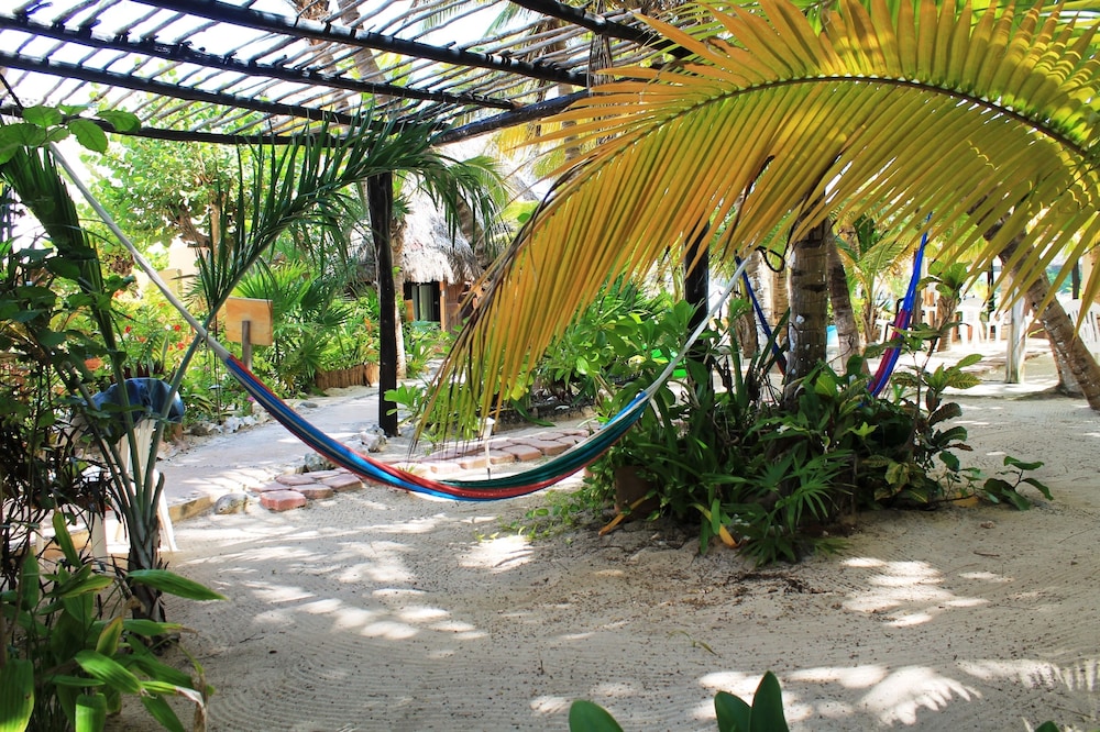 

Napoli - Isla Mujeres - Villa Kiin
