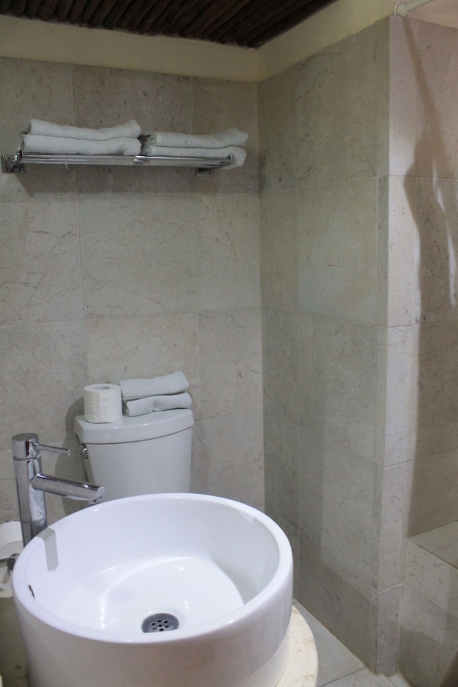 

Bari - Isla Mujeres - Hotel Villa Kiin