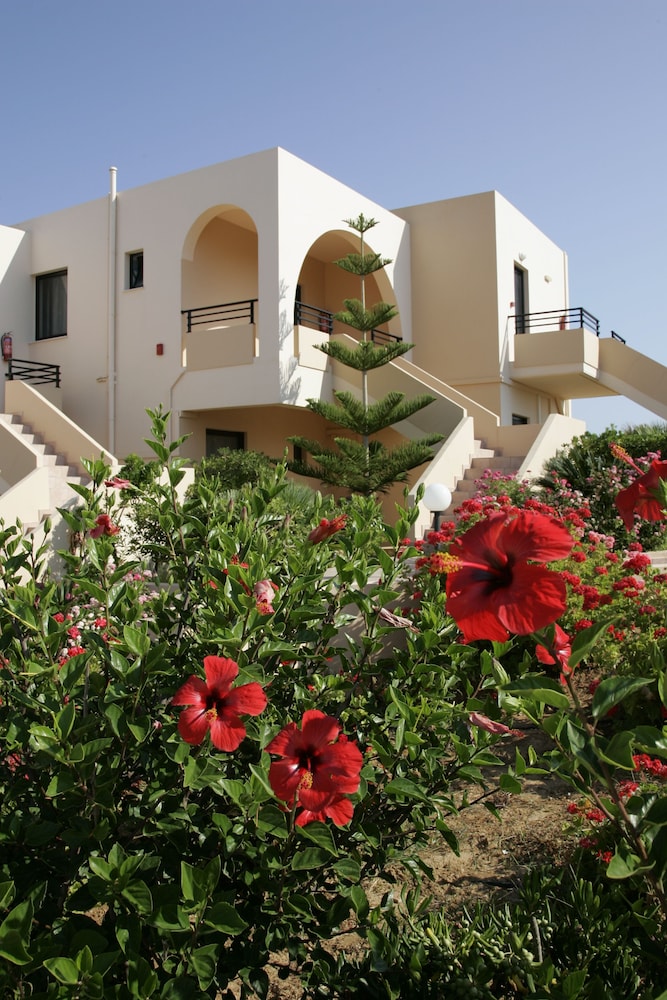 

Bologna - Stavros - Nanakis Beach Apartments