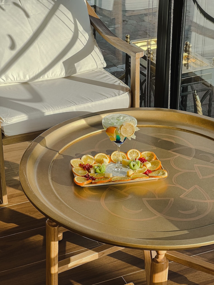 

Roma - Sarūq - Al Maha Int Hotel Oman