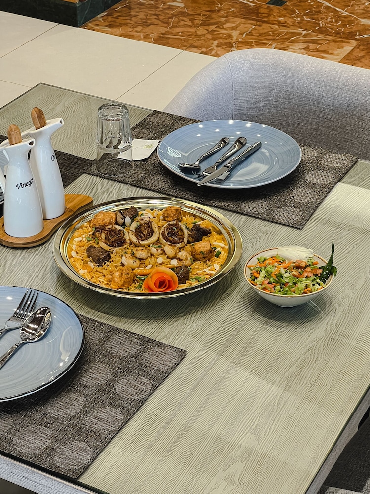 

Milano - Costa di Mascate, Oman - Al Maha Int Hotel Oman