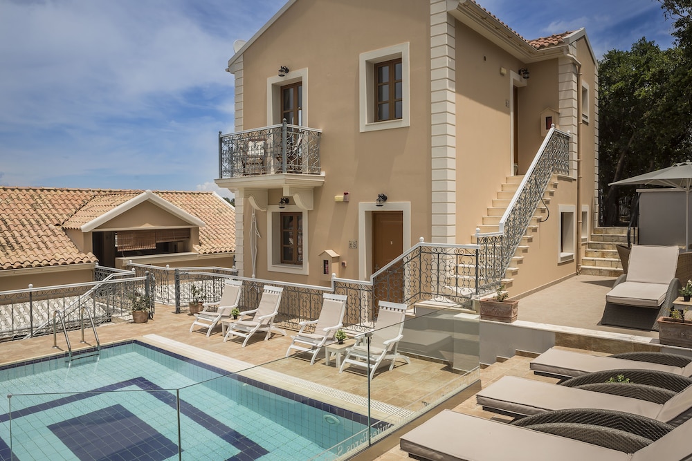 

Roma - Fiskardo - Faros Suites (Adults Only)