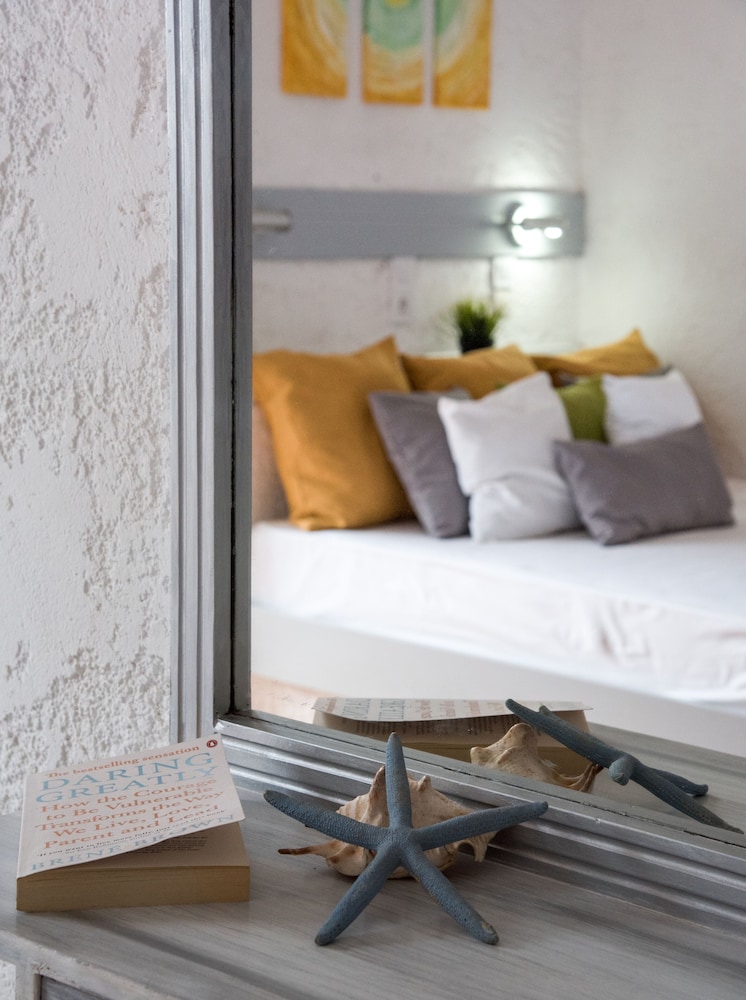 

Verona - Agia Pelagia - Creta - Amazona Apartments