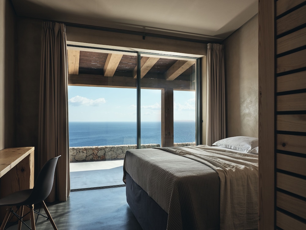 

Roma - Koríthion - Vais Luxury Villas