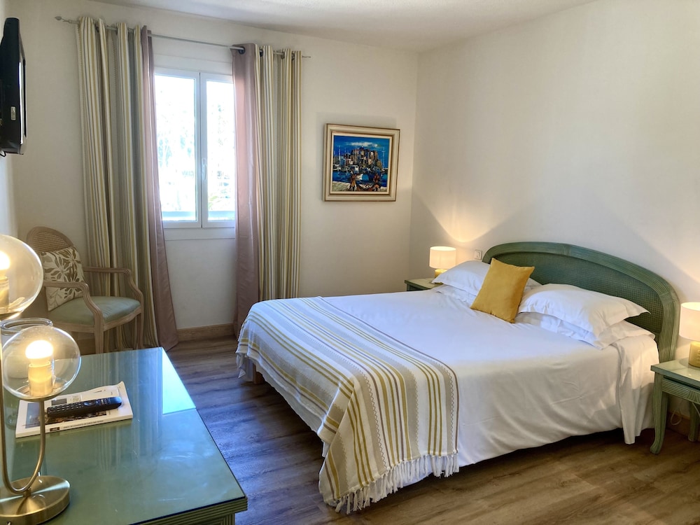 

Milano - Bonifacio - Hotel la Caravelle