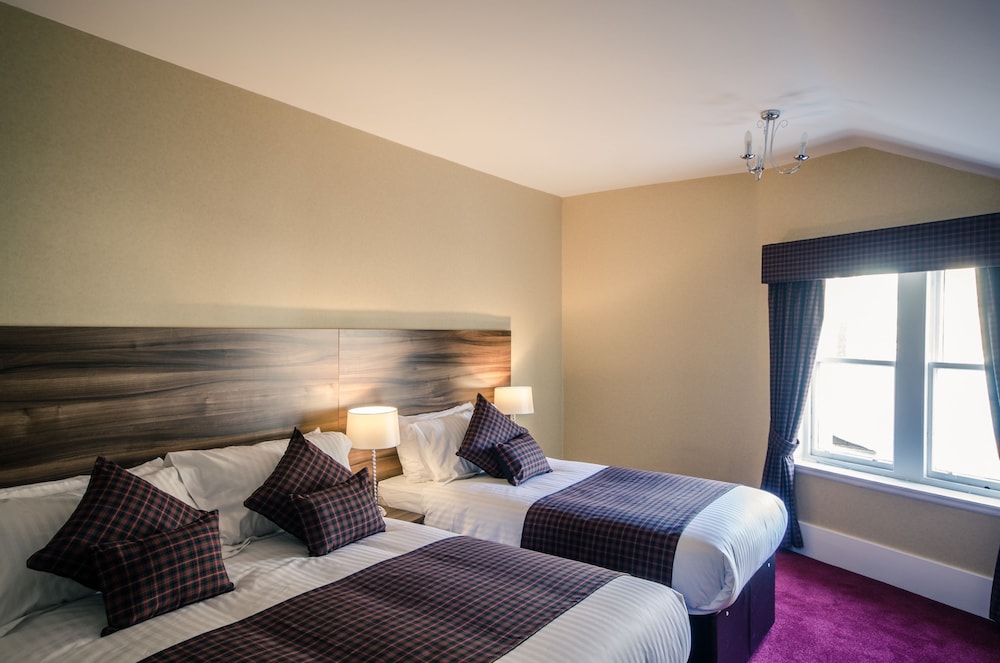

Milano - Glasgow - Royal West End Hotel