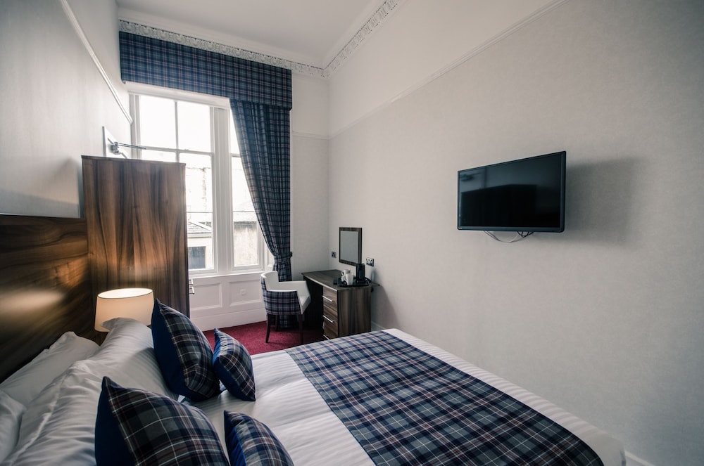 

Milano - Glasgow - Royal West End Hotel