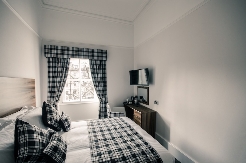 

Roma - Glasgow - Royal West End Hotel