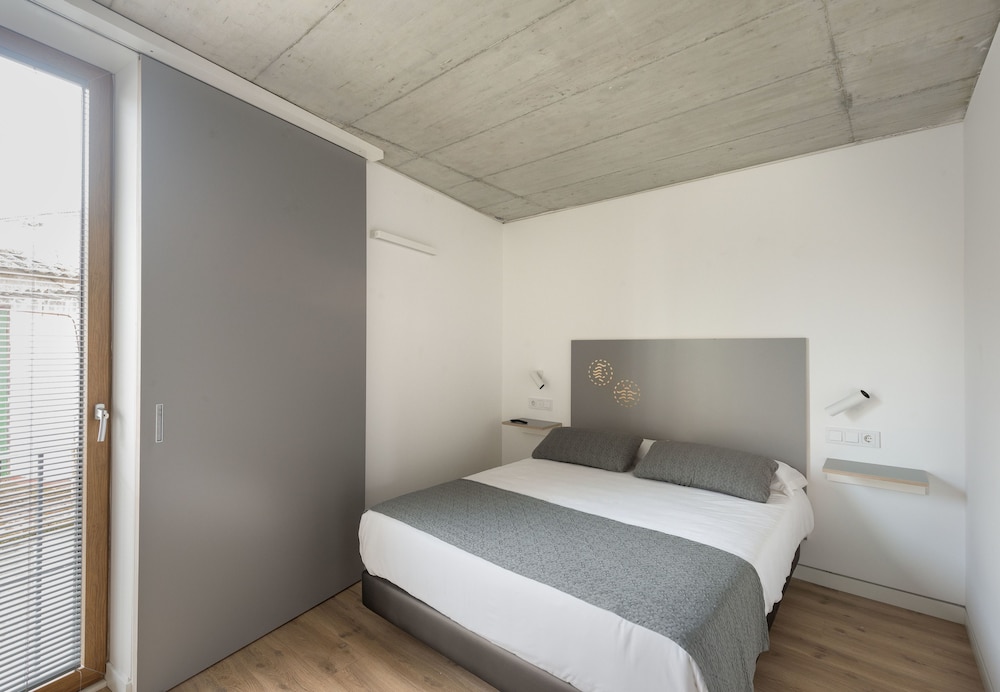 

Milano - Finisterre - Hotel SempreFisterra