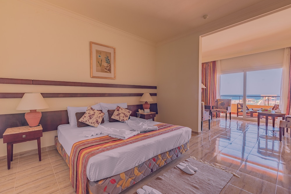 

Genova - Port Ghalib - Malikia Resort Abu Dabbab