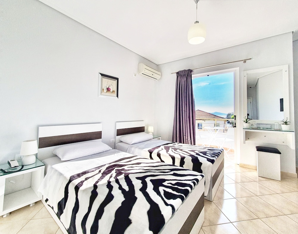 

Napoli - Sarandë - Hotel JoAn