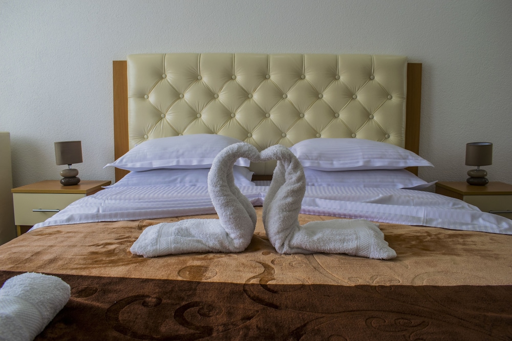 

Milano - Ulcinj - Hotel Ajana