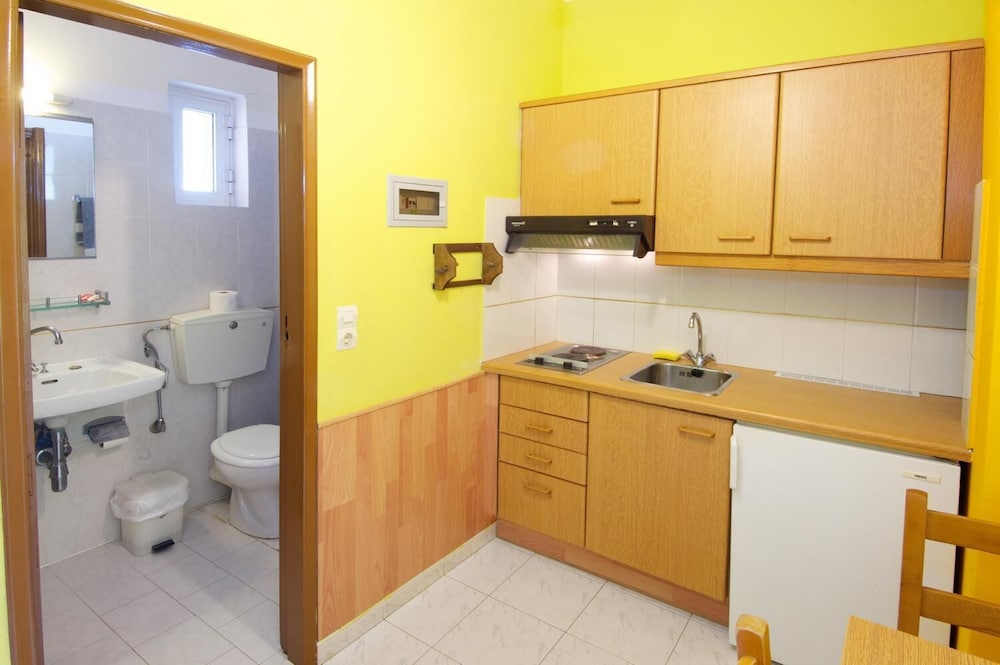 

Milano - Karavomylos - Remezzo Apartments