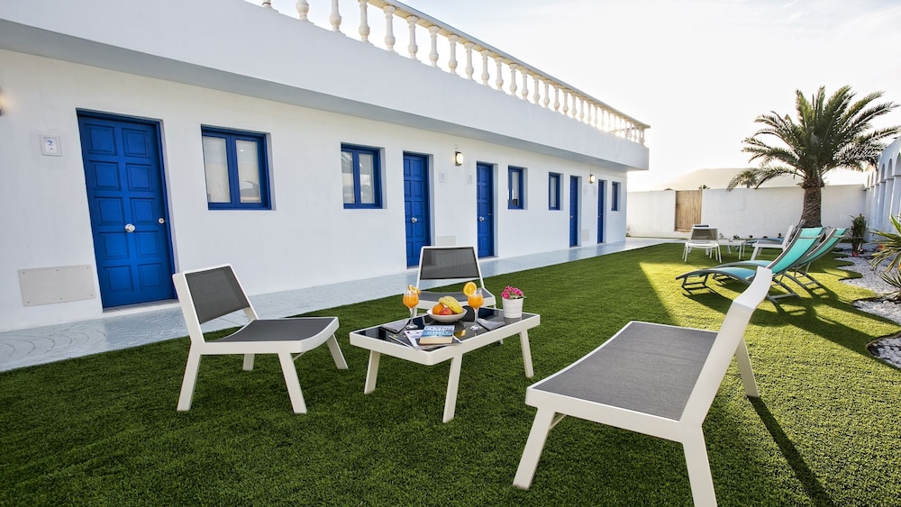 

Cagliari - Corralejo - Corralejo Lodge