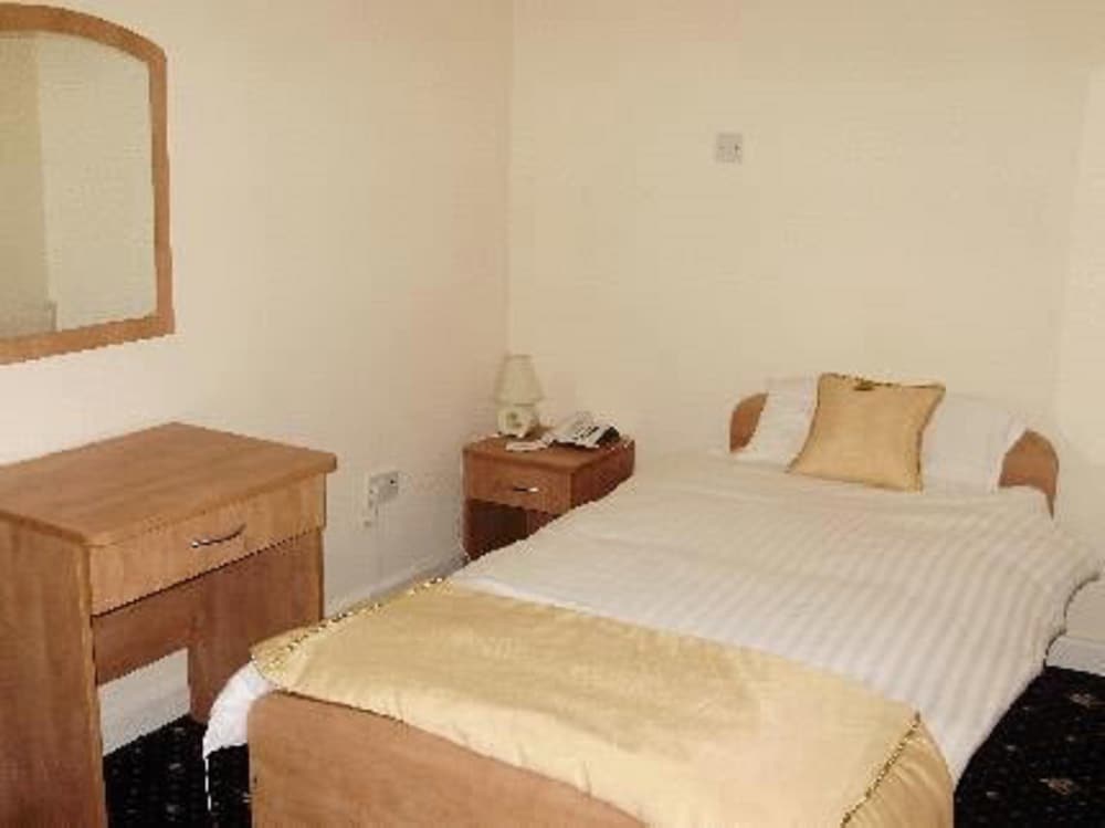 

Milano - Ayr - Adamton Country House Hotel