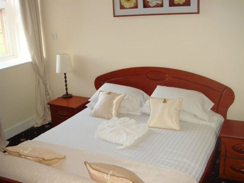 

Venezia - Ayr - Adamton Country House Hotel