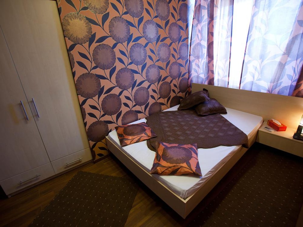 

Venezia - Otopeni - Hotel La Gil