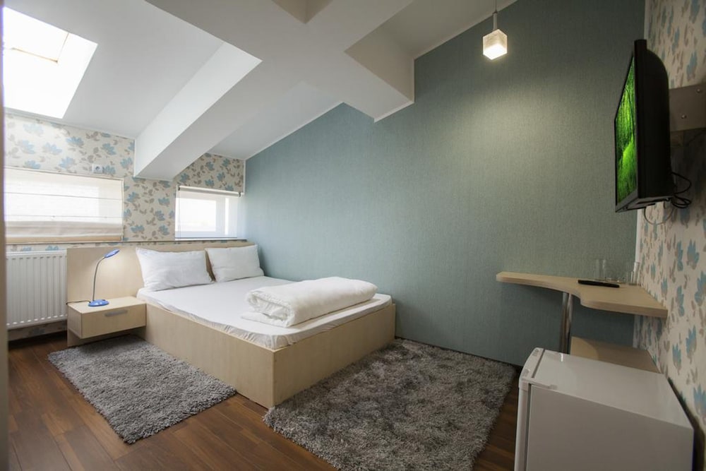 

Bologna - Otopeni - Hotel La Gil