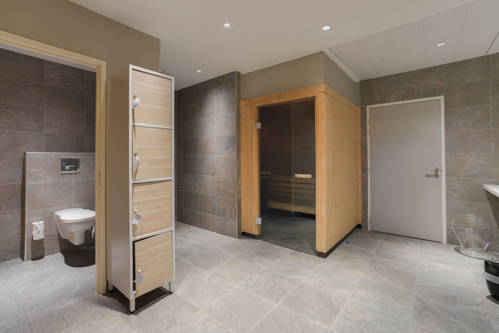 

Roma - Versailles - Best Western Plus Paris Meudon Ermitage