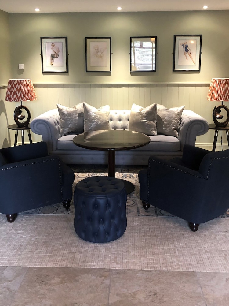 

Milano - Bettystown - Flynns of Termonfeckin Boutique Hotel