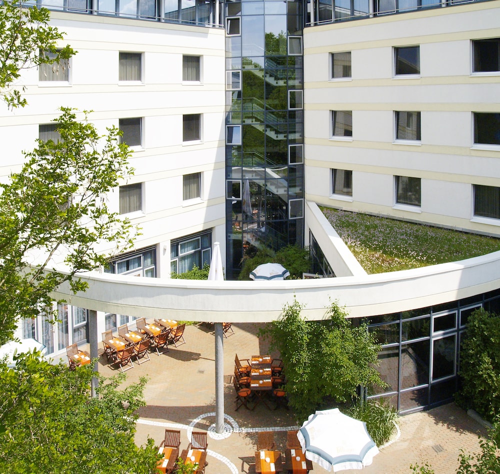 

Roma - Hennigsdorf - Wyndham Garden Hennigsdorf Berlin