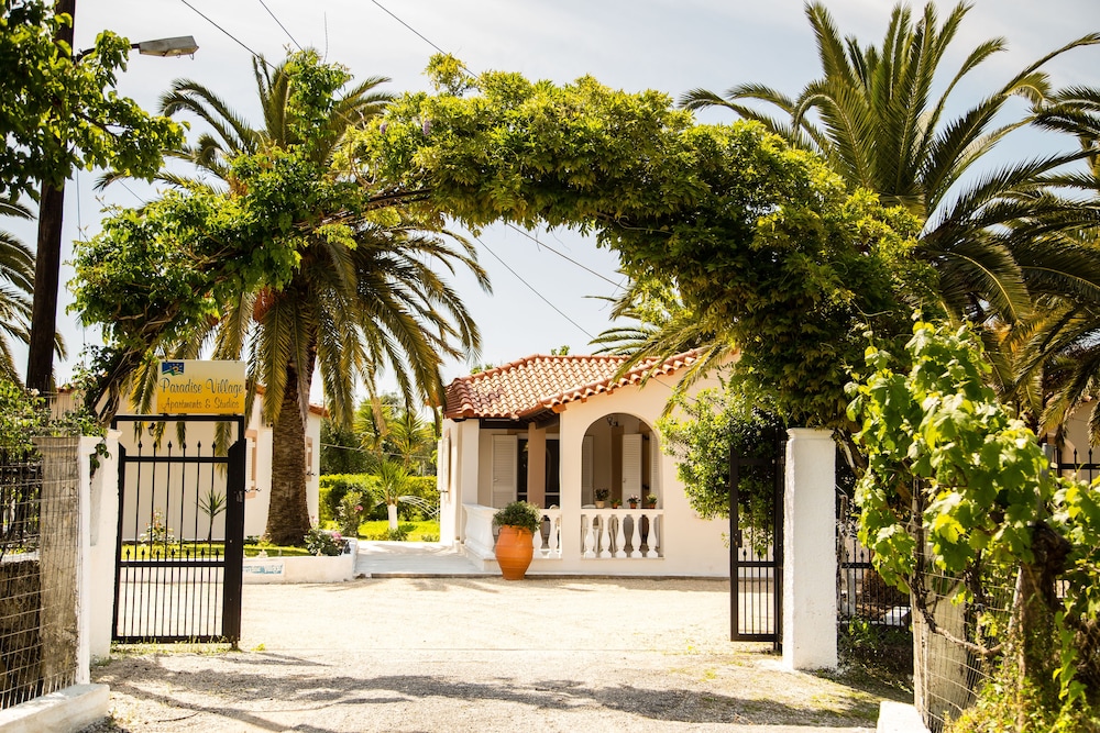 

Lamezia Terme - Acharavi - Paradise Village