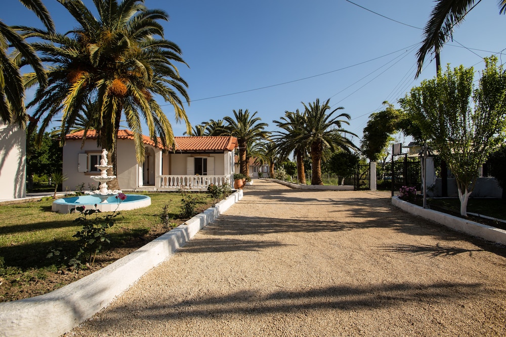 

Catania - Acharavi - Paradise Village
