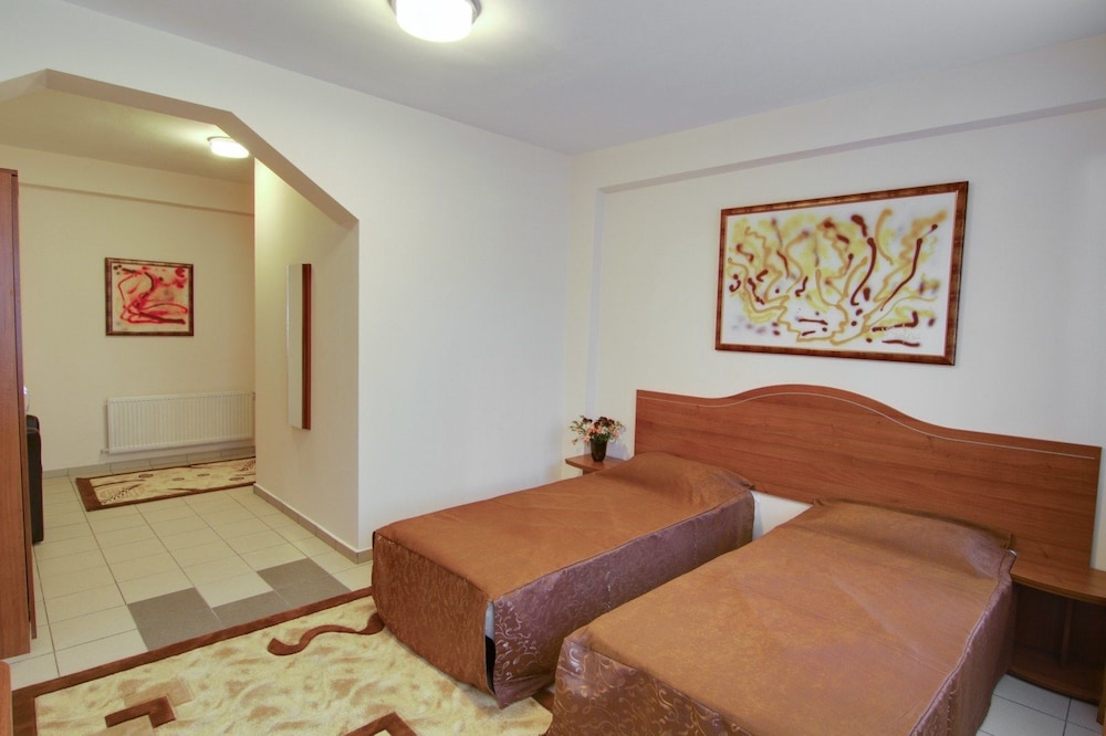 

Lamezia Terme - Bucarest - Hotel Tranzzit