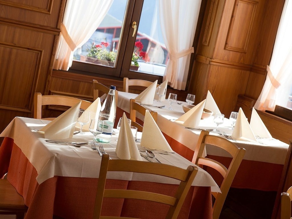 

Palermo - Bormio - Hotel Gallo Cedrone