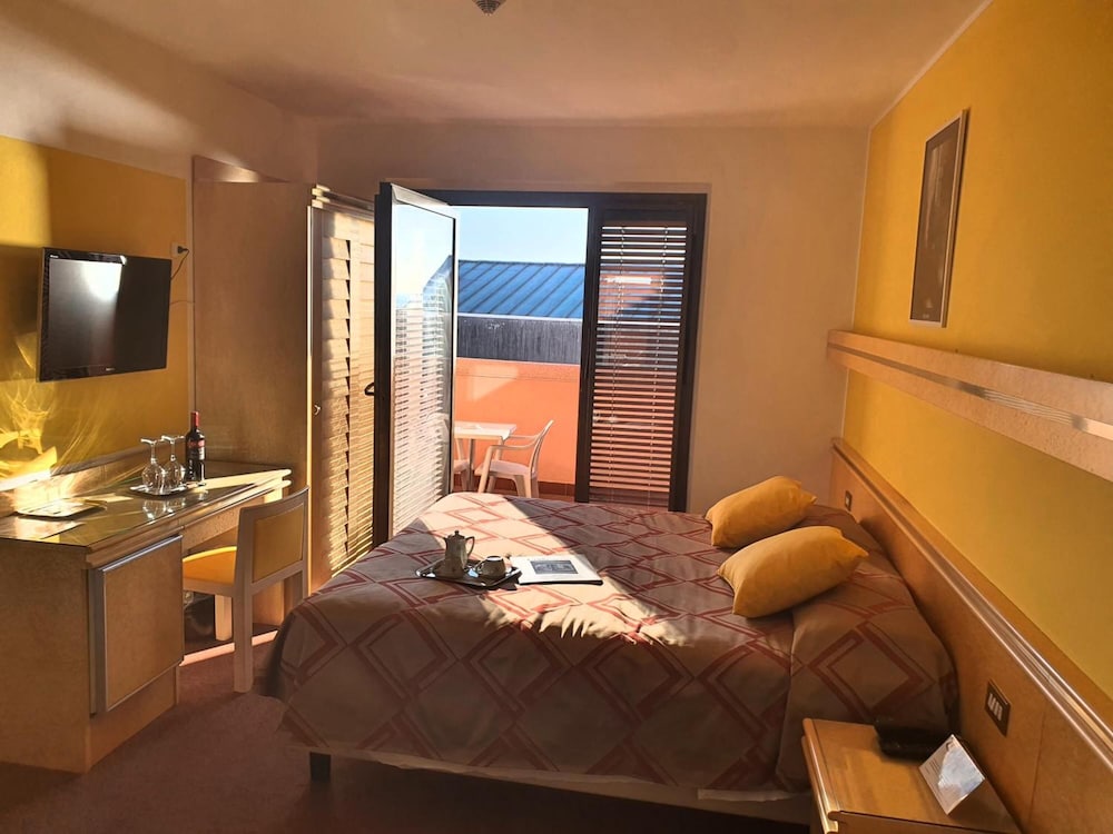 

Palermo - Grado - Hotel Antares