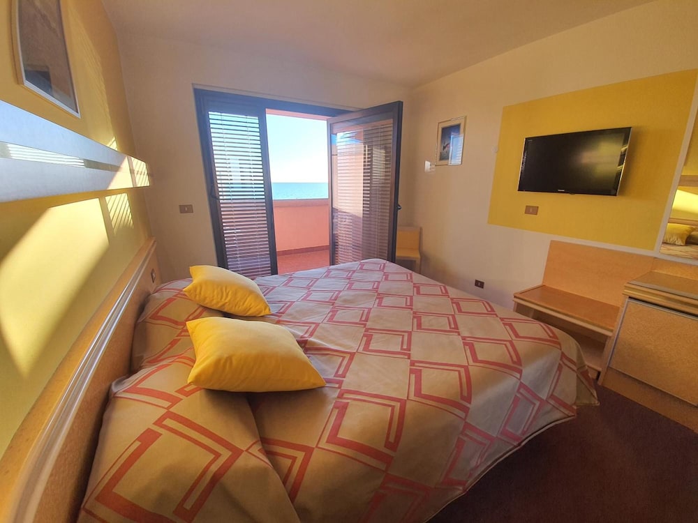 

Roma - Grado - Hotel Antares