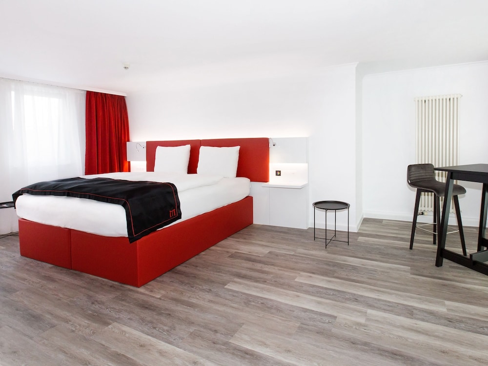 

Milano - Zurigo - DORMERO Hotel Zürich Airport