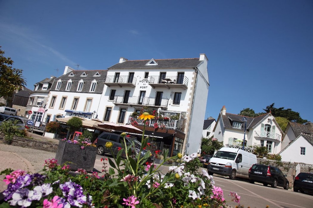 Hotel du port