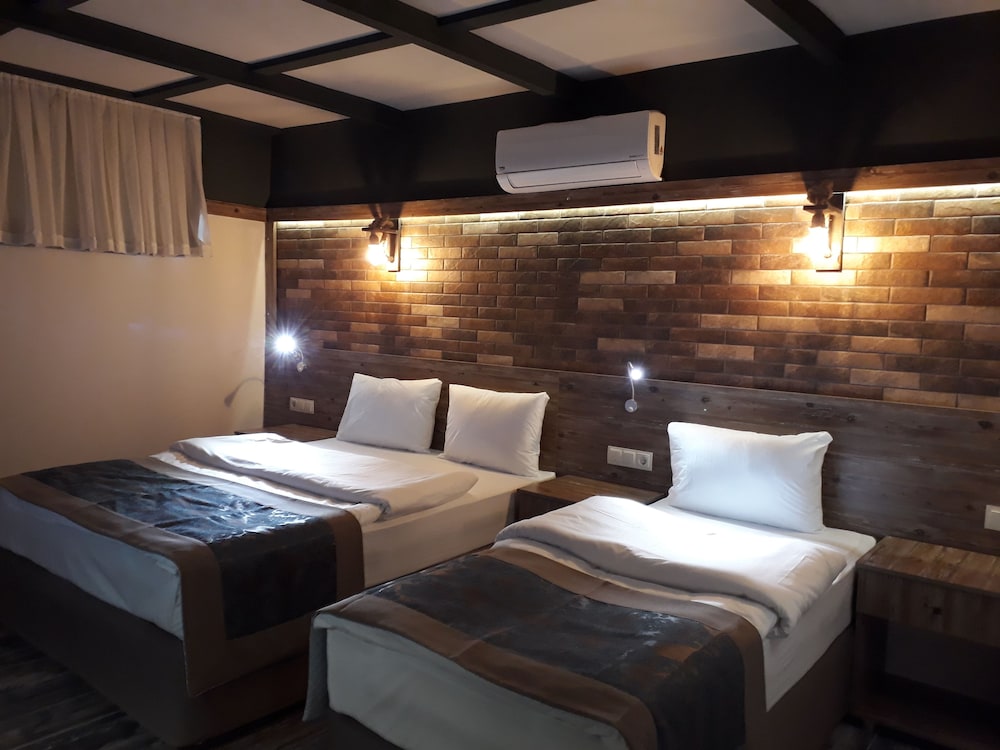 

Milano - Sarigerme - THE SARIGERME INN