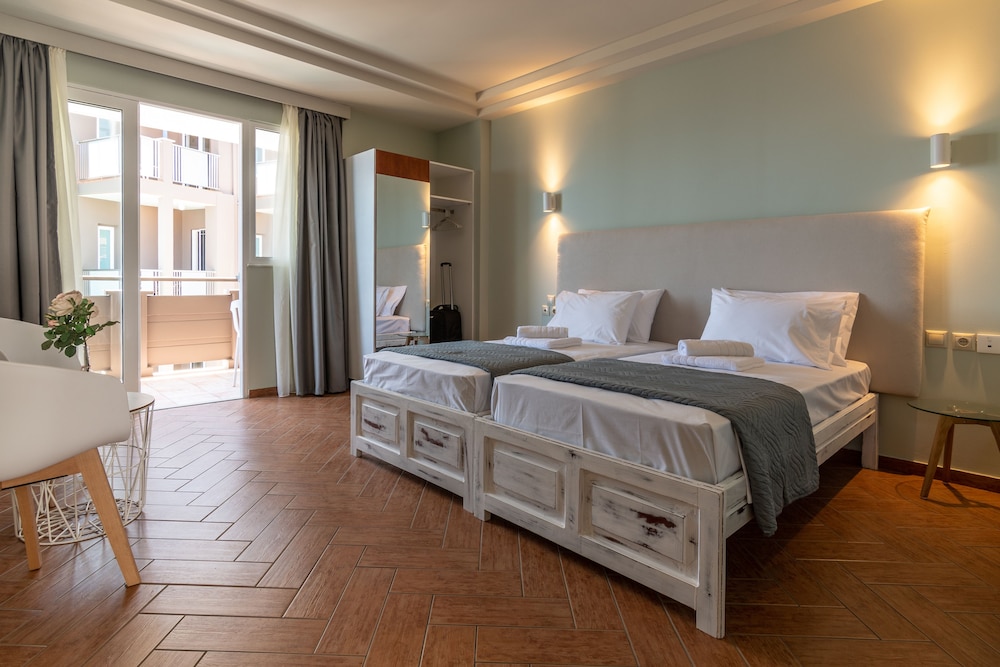 

Napoli - Agia Marina Nea Kydonias - Girogiali beach hotel - Adults only