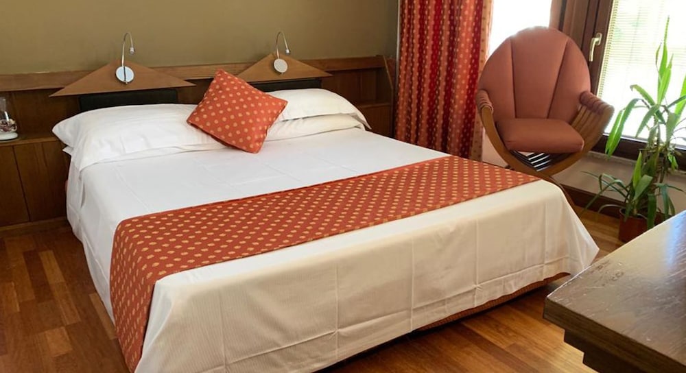 

Roma - Ronchi dei Legionari - HR Hotel