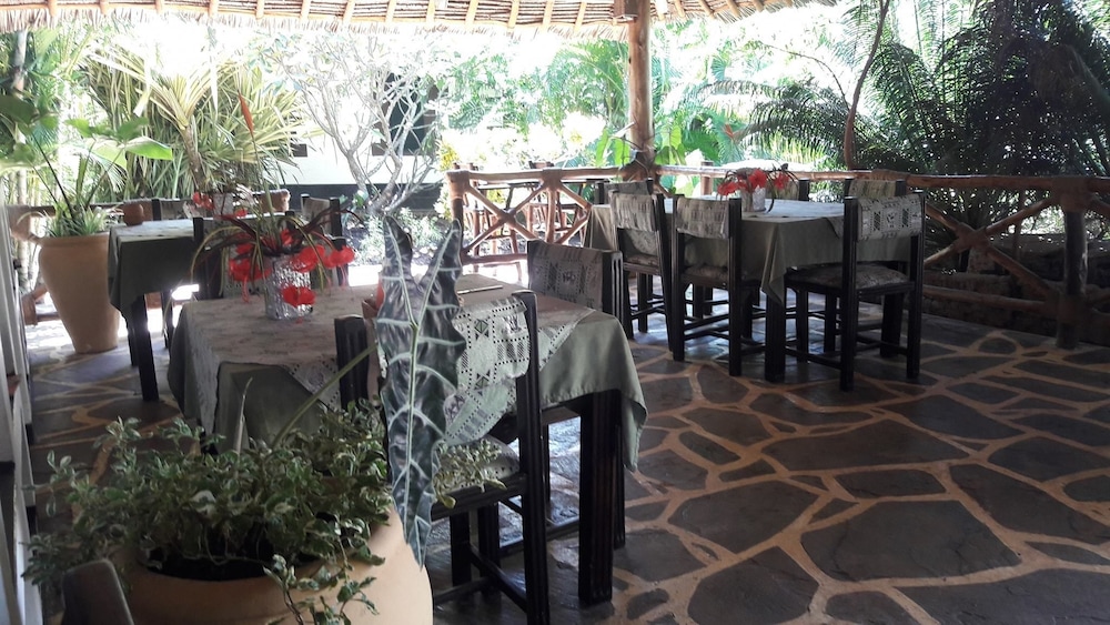 

Venezia - Ukunda - African Dream Cottages