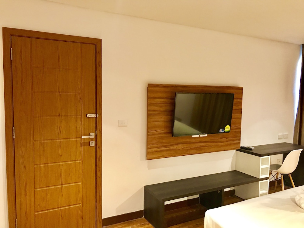 

Roma - Sigatoka - Yadua Bay Resort
