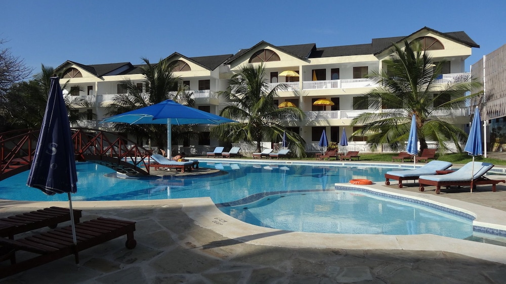 

Roma - Tiwi - Morning Star Diani