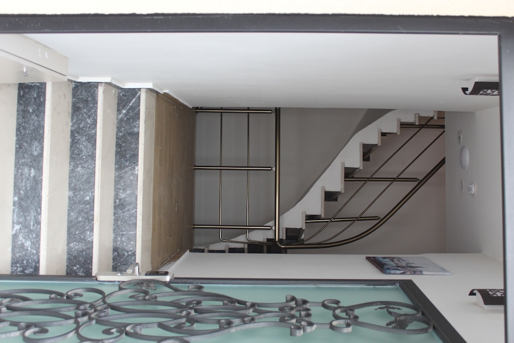 

Firenze - Beyoğlu - The Lola Hotel