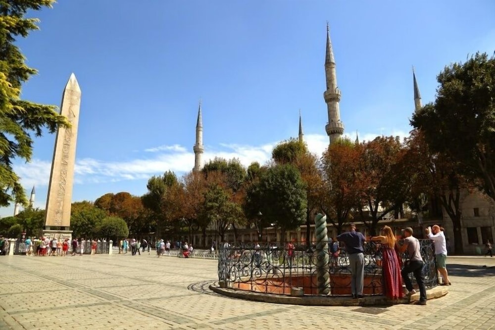 

Firenze - Istanbul - The Lola Hotel