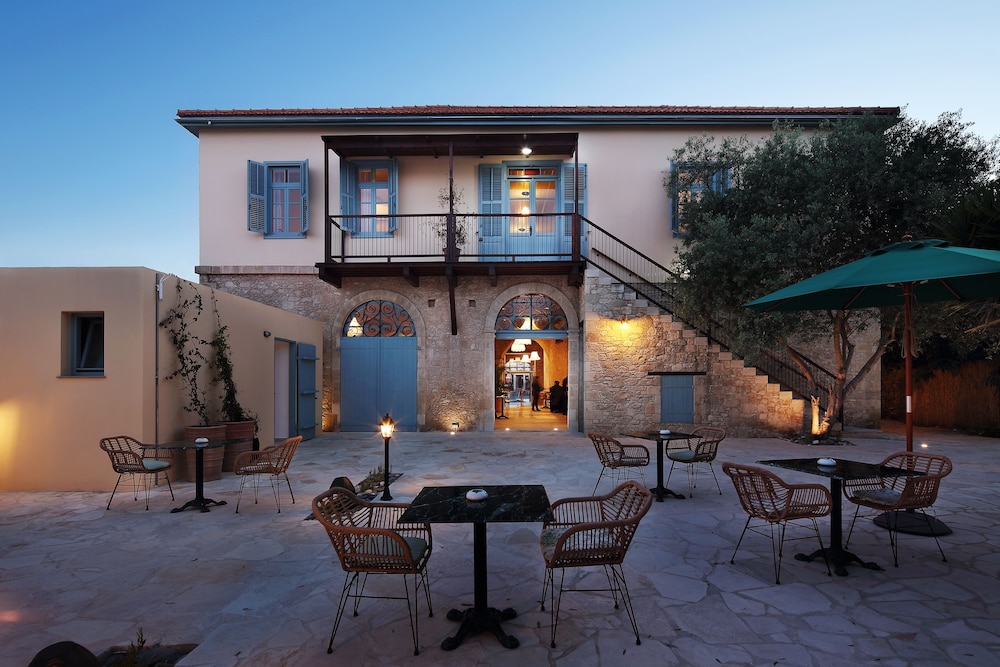 

Roma - Goudhi - Polis 1907 by Louis Hotels